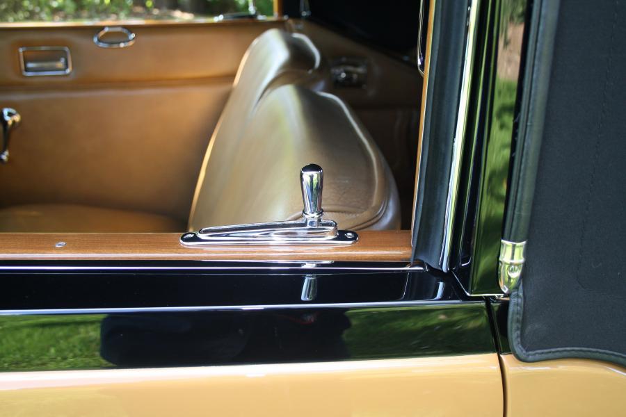  Chrysler CG Imperial Convertible Victoria by Waterhouse 1931 года  (фото 14 из 33)